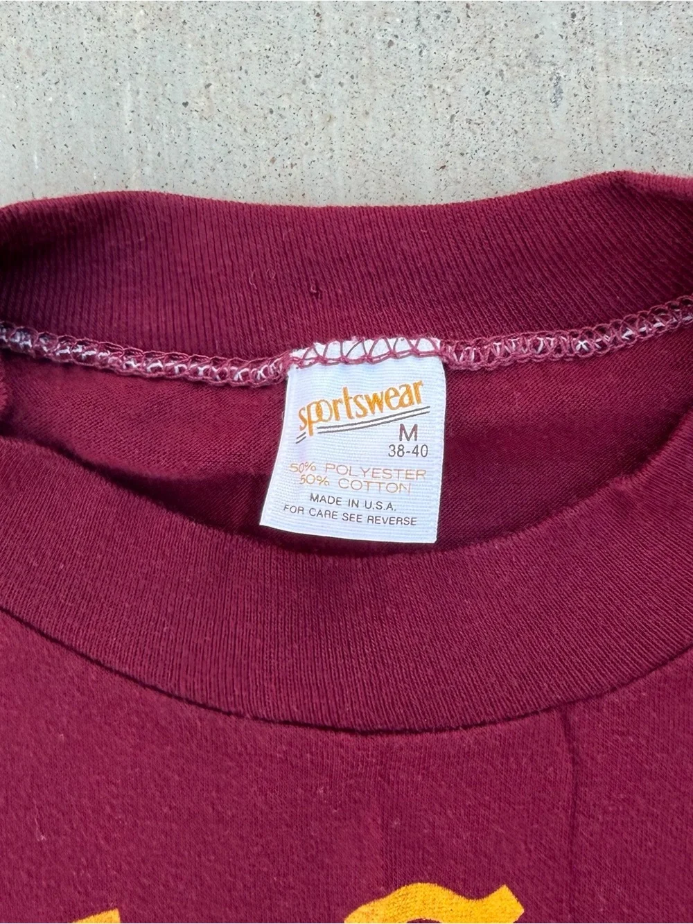 Vintage 80s Sportswear Niños Knights T-Shirt Burgundy Size Medium USA School
